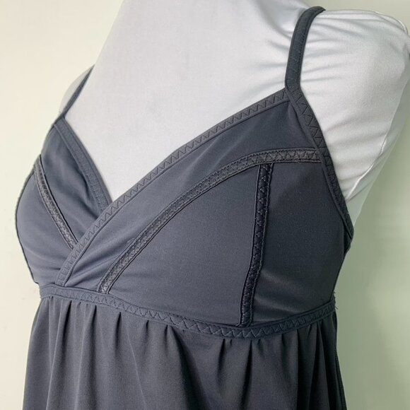 Lululemon Women's Gray Crossed Back Tank Top Size 4 - Picture 4 of 16
